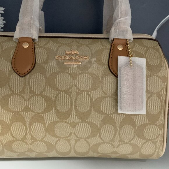 Coach Rowan signed canvas backpack - Picture 2 of 4